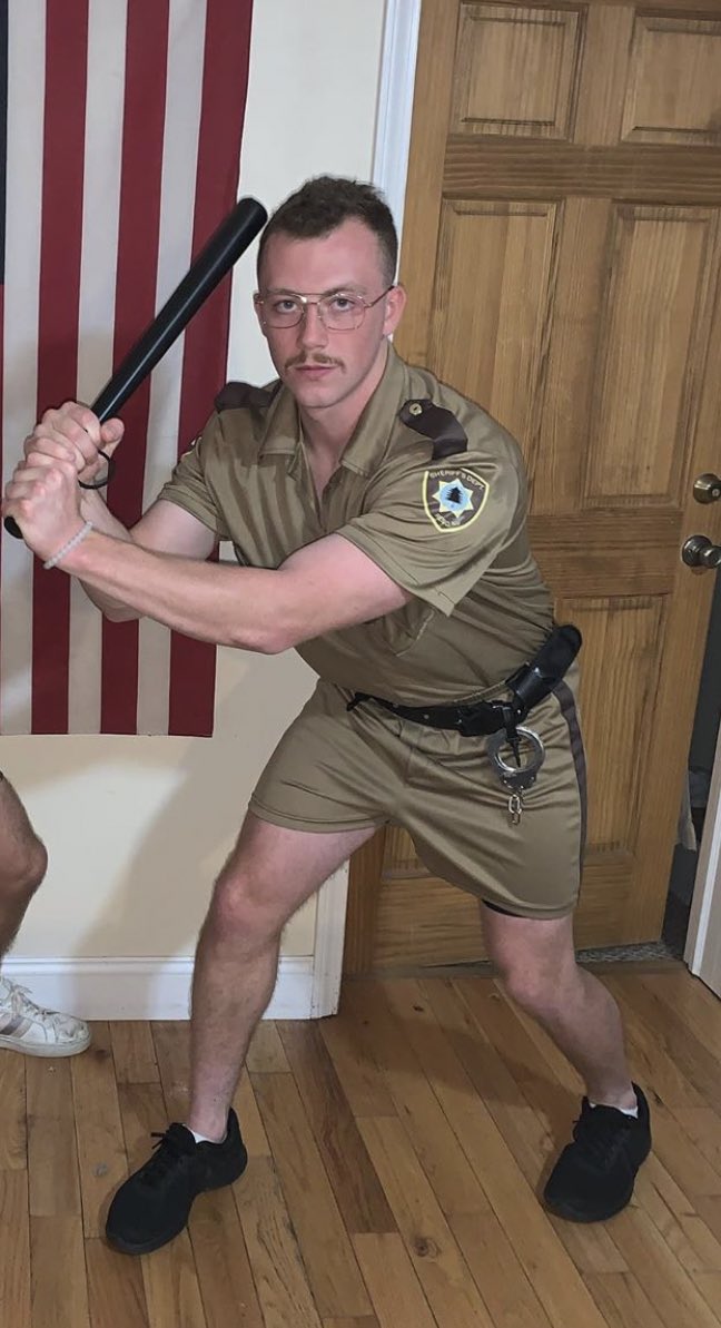 #GAMEDAY The boys are back at home tonight vs. UB, 9:15pm @ Steele Hall. Tonight’s #BlueDevilToWatch in his season debut, Kevin Loftus. 

Kevin enjoys locking up criminals as well as the front of the net

Pregame meal: D.P. Dough buff chicken calzone