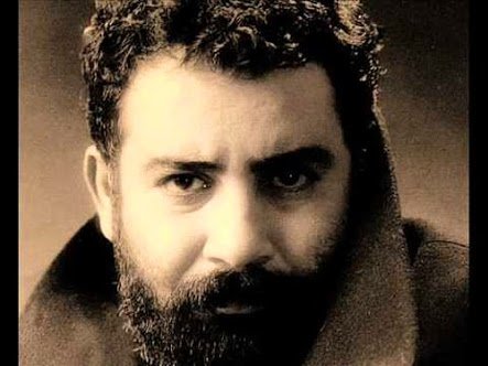 polat6258's tweet photo. Nedir bu başımdaki felaket
40 yıldır sefalette bu Ahmet
Kefeni mi alın dikin bi zahmet
Gömün beni bir başıma
#AhmetKaya https://t.co/bAAC7U1uJS