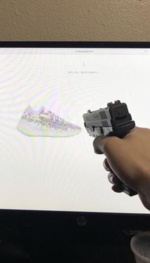 PhatGeezus's tweet photo. STOP BEING A HOE! #boost380 #yeezy #KanyeWest https://t.co/nhkG02LoVG