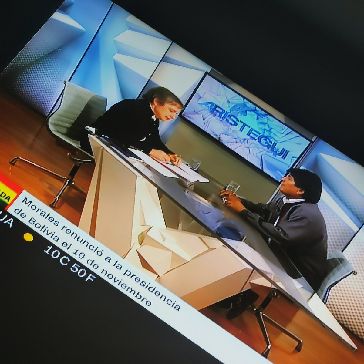 AzugaRuiz's tweet image. No hay hombre más Mentiroso y Cínico que @evoespueblo. 😡🤬 #AristeguiEnVivo No hubo Golpe 🇧🇴 Hubo Fraude 😤