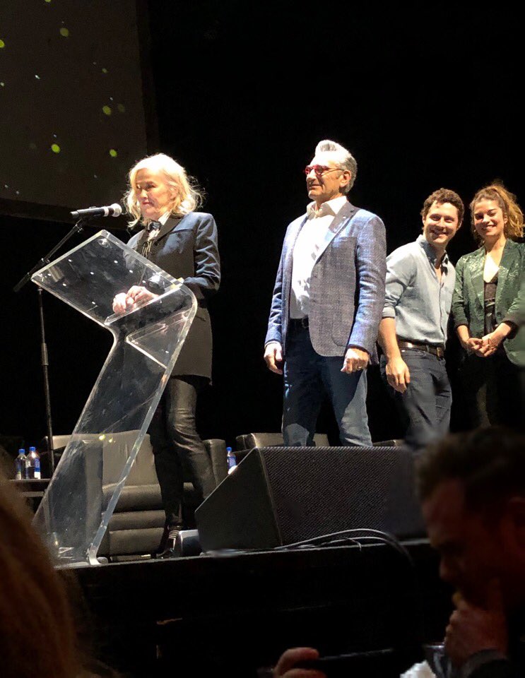 Janet Lynn tweet media