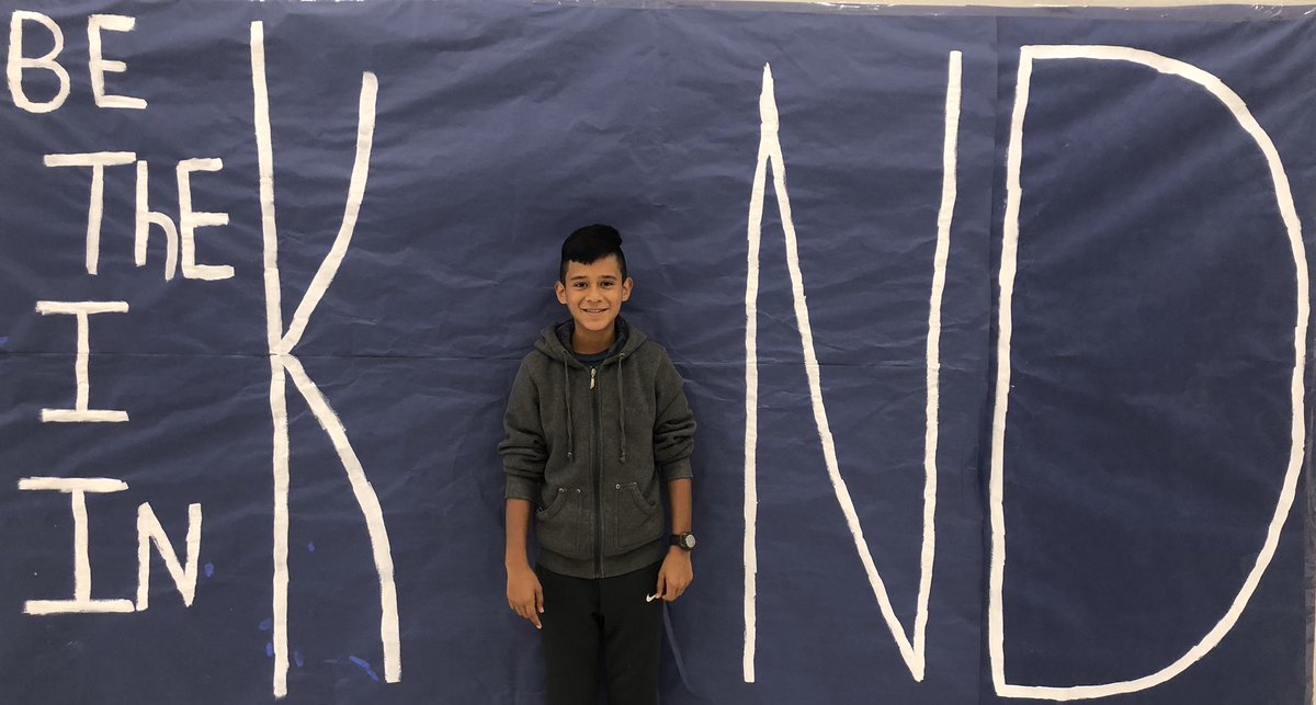 CouncilCms's tweet photo. ❤️Kindness Week❤️ CMS students being the I in kind. #kindnessweek  #stuco #Just4Kids @CMS_IAMCMS https://t.co/rR0inJVqZp