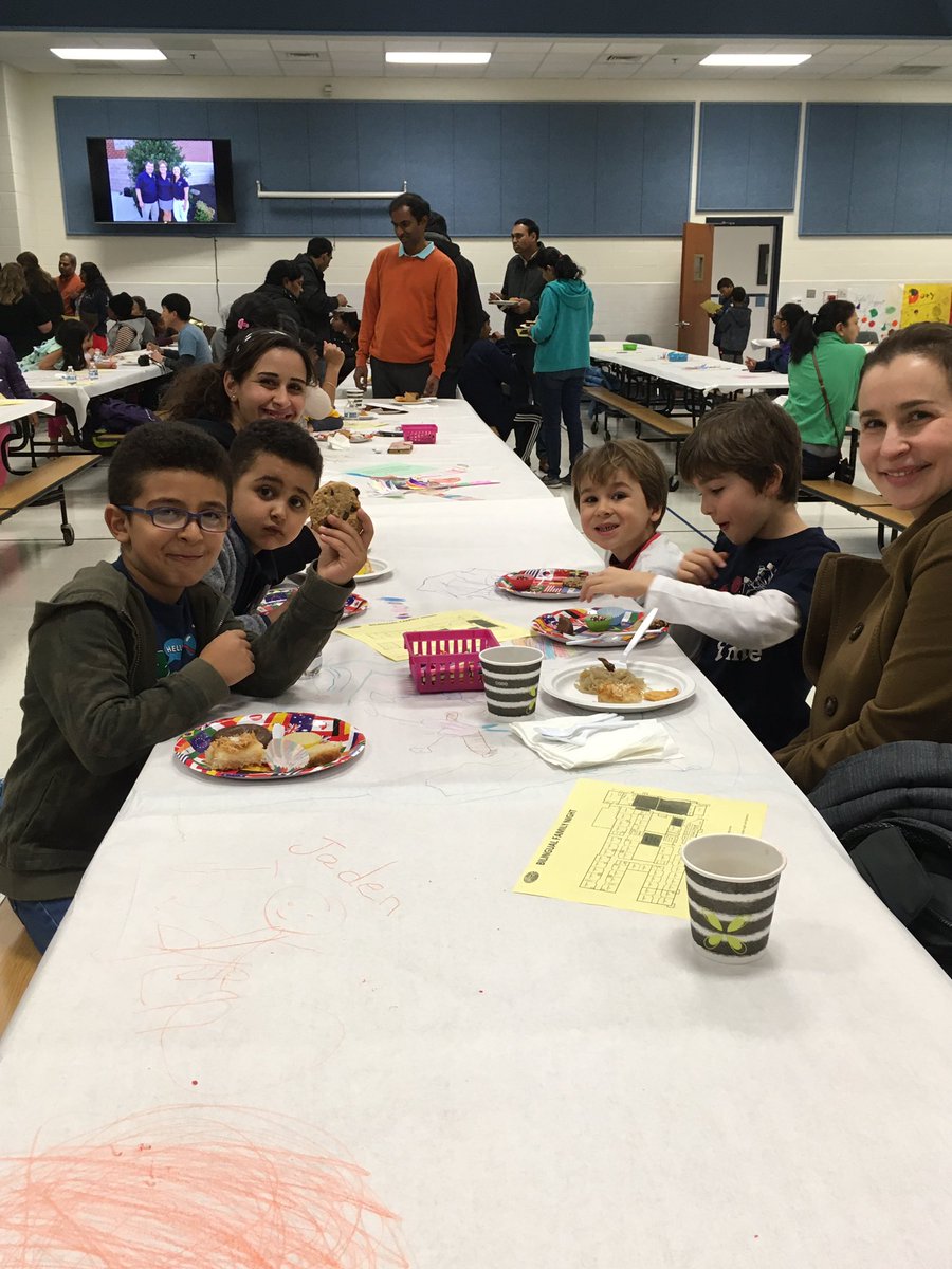 ms_ozl's tweet photo. More delicious treats! @RLCPrincipal https://t.co/I3KGh57pwZ
