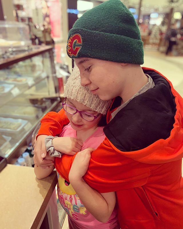CarlySab23's tweet photo. 😍😍😍😍 https://t.co/eEt0fEdHWV https://t.co/UNfI3h851u