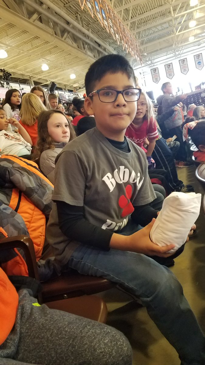 3rdCrimBGCS's tweet photo. Great day at the BGSU game! @Zeb_Kellough @francis_scruci https://t.co/gWSl0ghz5P