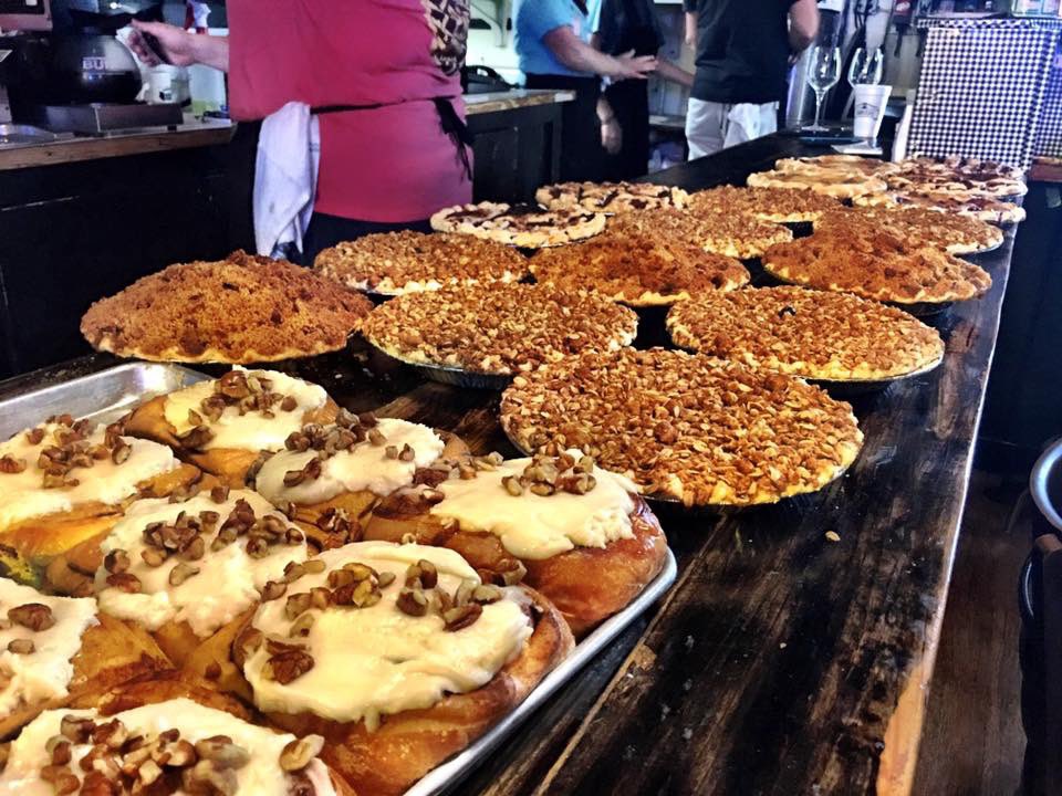 BudThePieman's tweet photo. @LouieMuellerBBQ what a spread of meats!!! to go with a spread of pies.... https://t.co/fbaK0DCgZH