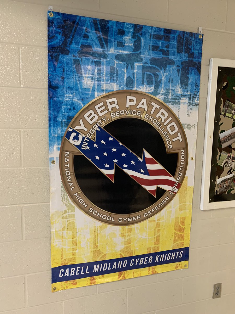 marshallu_cfs's tweet photo. It was a privilege to host the @CabellMidland AFJROTC “CyberKnights” on @marshallu campus today as part of the @CyberPatriot competition. Prof. @joshbrunty & other #DFIA students have served as mentors for this team. Special thanks to @MarshallU_IT for use of their facility! https://t.co/0fp0k6y6ov
