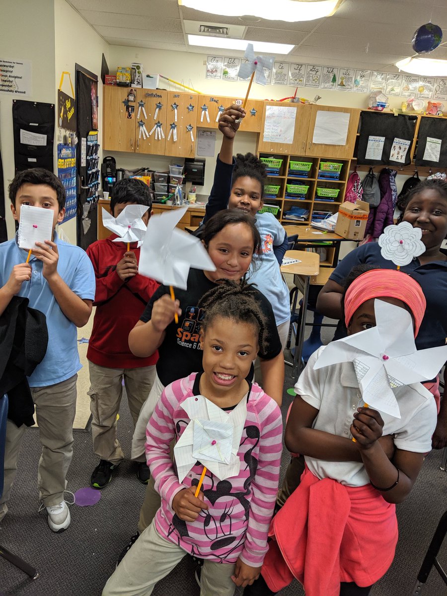 KohlersKids's tweet photo. Pinwheels for Stem day to go with our story. We learned about the spin of hurricanes. So what better way to celebrate? We love STEM day. #GoSolarWithMrsKohler #SpaghtIsGreat #WPSFutureReady https://t.co/dcFR5l8IJJ
