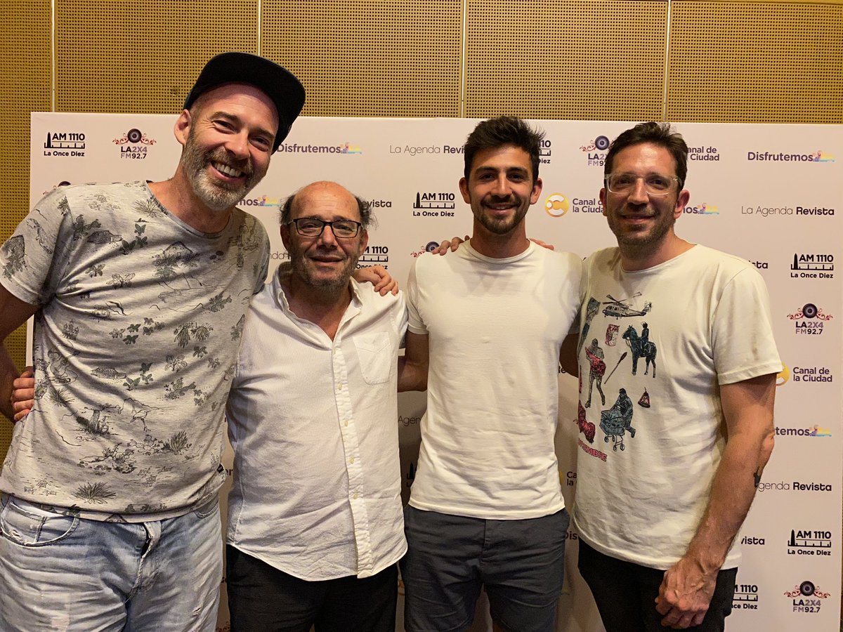 Gracias @nolobrandon de @futunidxs por visitar los estudios de @Laoncediez en #EraPorAbajo @eraporabajo1110 con @DiganmeRingo @alejwall y @Andres_Burgodigan