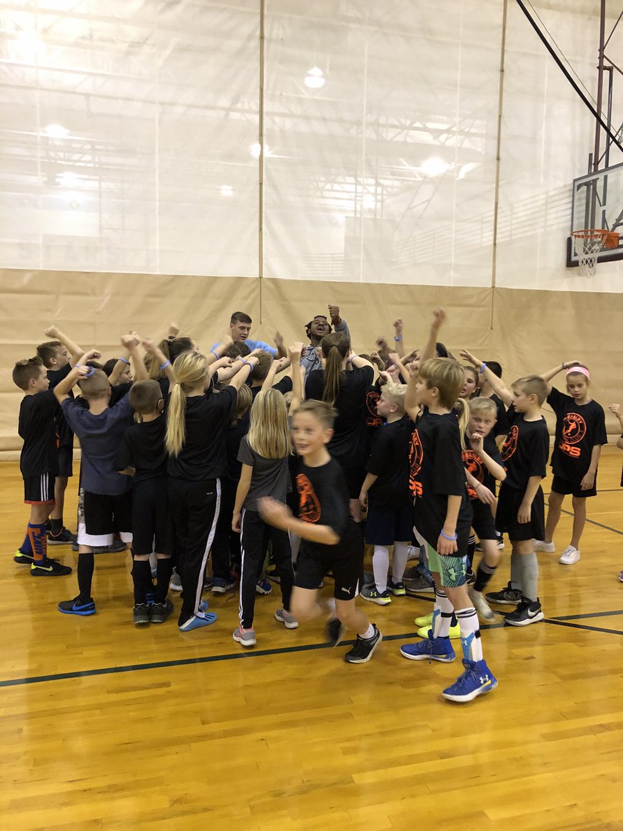beasleycamps's tweet photo. Futsal in Columbia City this evening!!! What a great turnout! 65 kids and more signing up!! #playwithasmile https://t.co/xFxj16yFEv
