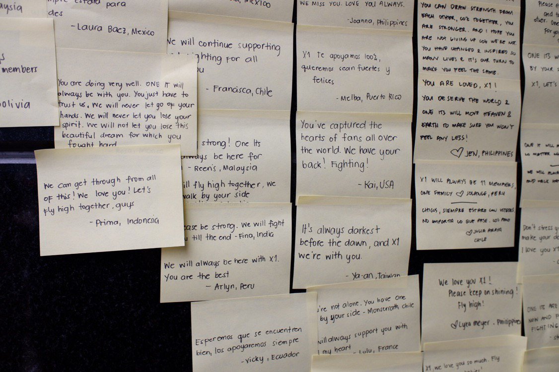 wwioi_'s tweet photo. Some of the posted messages of support from OneIts all around the world! 🌍🥰 #X1 #엑스원 https://t.co/6oOJCykHmT