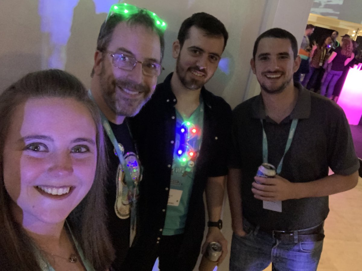 Four generations of <a href="/ukhesa/">HESA UK</a> and <a href="/Jisc/">Jisc</a> analytics - in Vegas! (And the return of the #lelfie) <a href="/DriveMyData/">Joe Macari</a> <a href="/Westlake_CJW/">Chris Westlake</a> @lorna_eden #data19