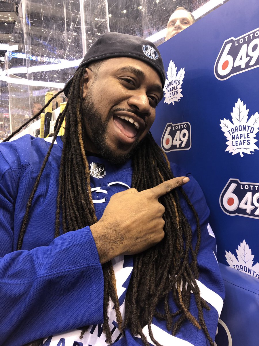 JHood41's tweet photo. JHOOD are in the HEEZY!!! I don’t need to #justimagine anymore. I’m living my best life! Thanks to #Lotto649 &amp; @OntarioLottery for hooking me up with these incredible seats! #ad #That649feeling #649JackpotSeat https://t.co/4OnkRyuHoH