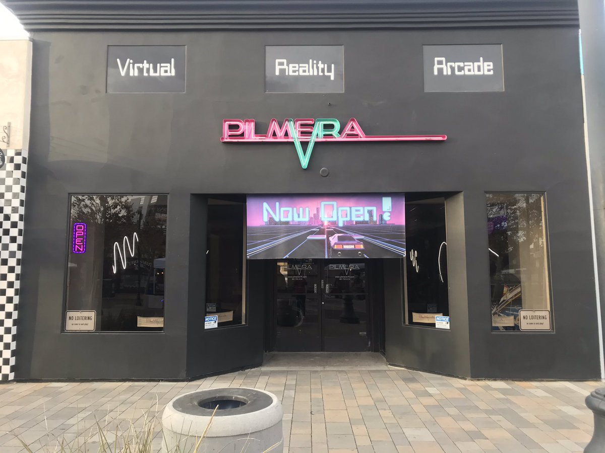 JacobPleasantOX's tweet photo. VR arcade, gamers rise up🔥🕹
#gaming #COMM105 #OculusRift #AVC #PopUpNewsroom https://t.co/cwgmXzkMxr