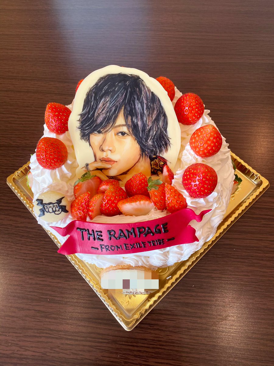 菓子司一久庵 富良野 A Twitter キャラクター 似顔絵 3dケーキ クリスマス 年末年始期間の事前予約スタート致しましたー 12月18日 31日 1月4日 1月15日 いずれも定休日をのぞく 先着順となりますのでお早めにどうぞ 似顔絵ケーキ キャラデコ