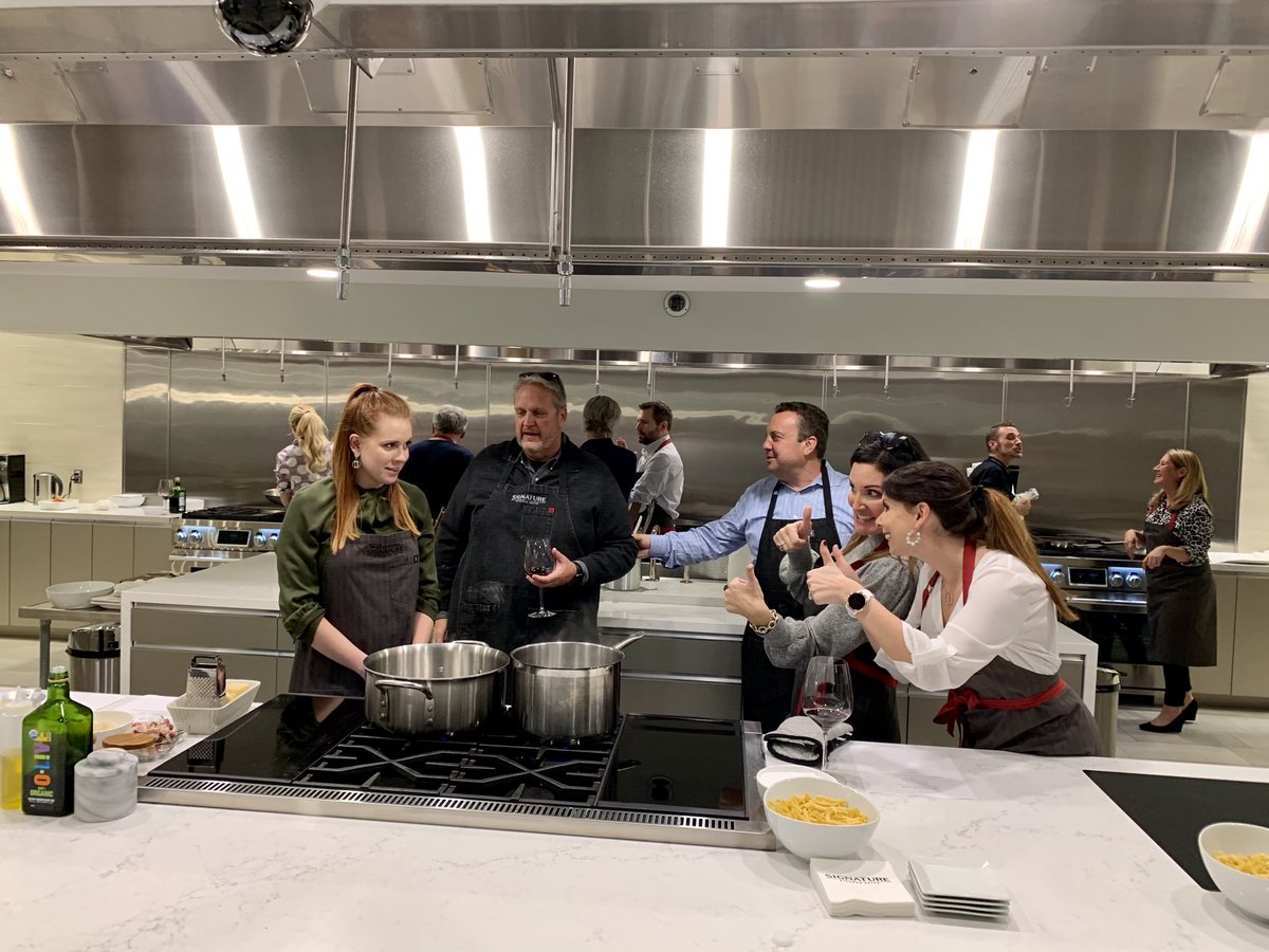 Flwildcat78's tweet image. Another Friday #SKSNapaEDC ##NAHB #pieratts of friend raising in the Valley