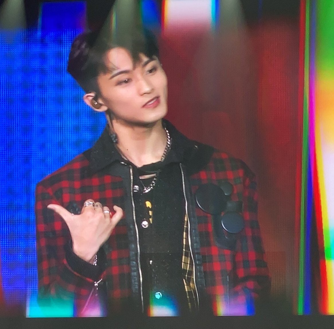 Ieefly's tweet photo. if he didn’t do the tongue click then what was the point #WeGotYouMark https://t.co/zzvt0C6CeA