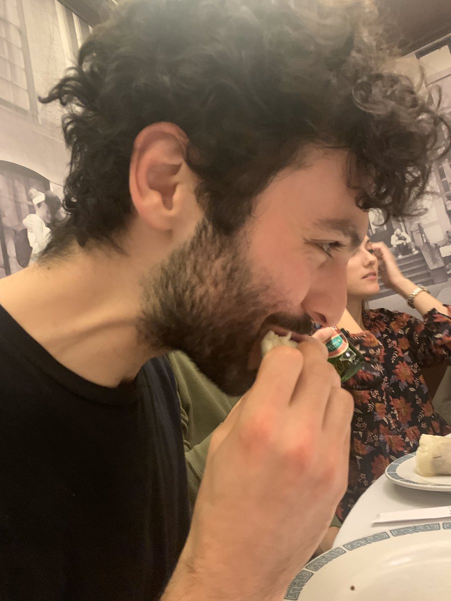 AlexBrookLynn's tweet photo. This is why happens when @mrroselli organizes a dinner https://t.co/OKWEO8e5vJ