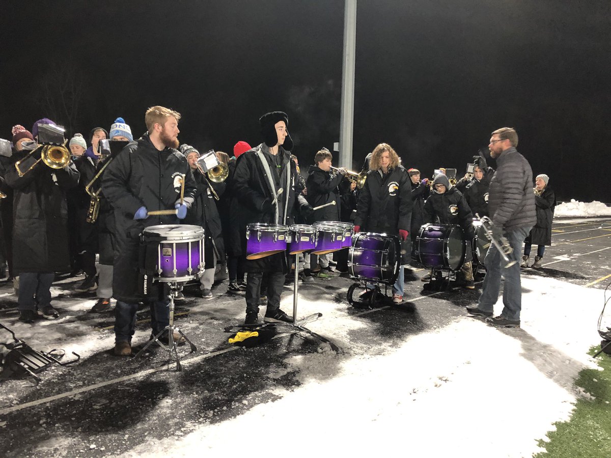 MatthewJDailey's tweet photo. Our band is so cool that there wasn’t ice in Jackson until our band arrived for Regional football playoffs. @SCSEagles1 #schoolcrafteagles #strikeuptheband #thanksstanton https://t.co/ndeaGb8qcS