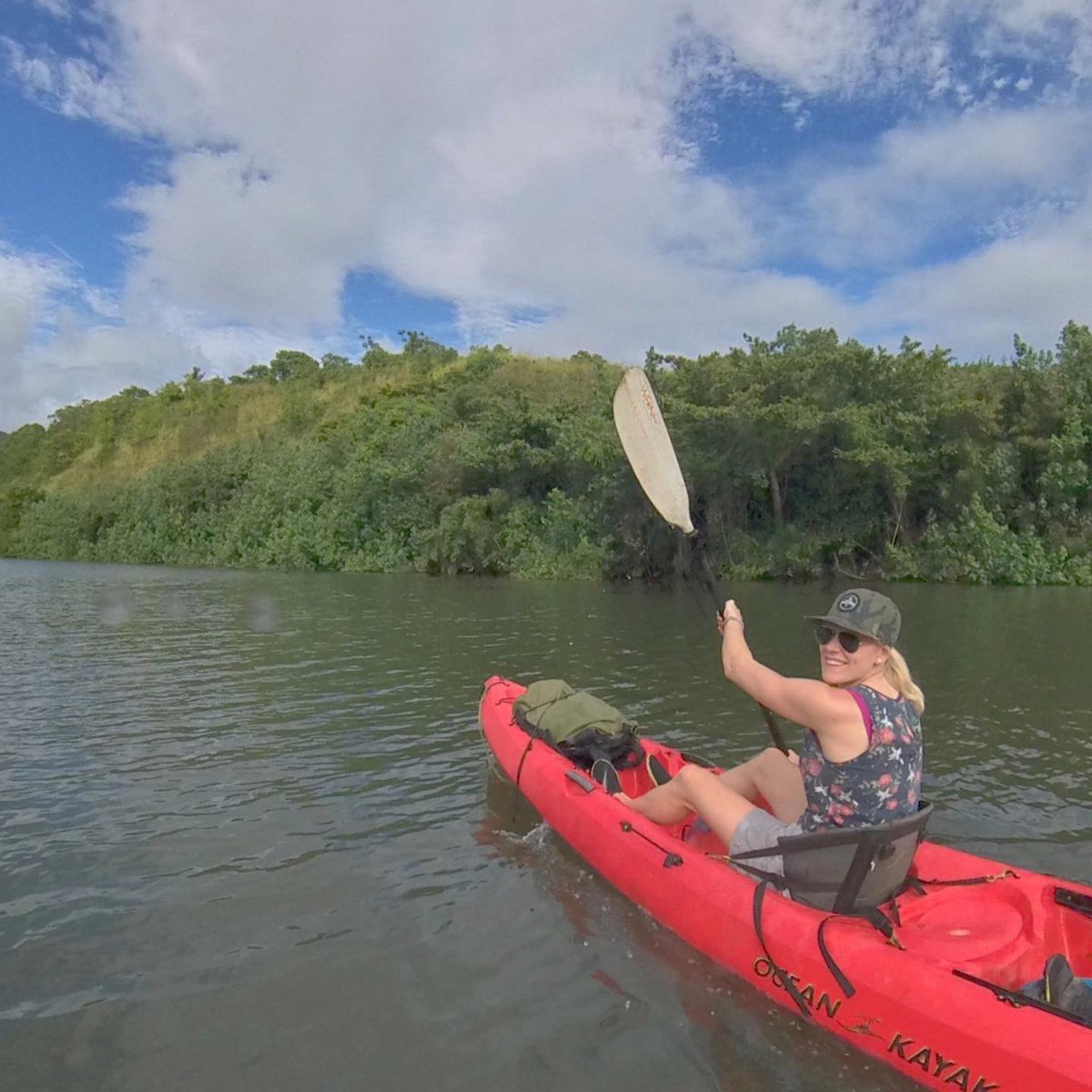 Jenndalen's tweet photo. Off to find me another waterfall! #kauai #honeymoon #wailuariver #kayaking #adventure #hiking #secretfalls https://t.co/jBhyosnXxn