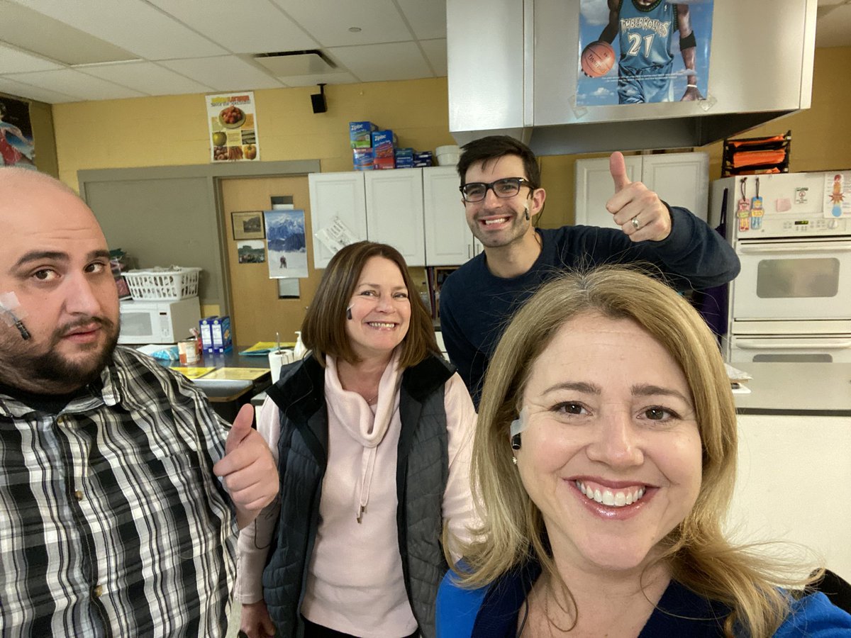 meg_lopez's tweet photo. The judges are miked and ready to go! Top Knight competition beginning soon... @TommyTeach127 @ddredwings #gnhspride #topknight @gnhs_nhs https://t.co/L3qgEVC4uG