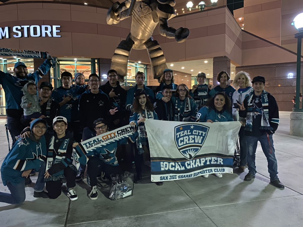 TCCSoCal's tweet photo. Best of nights last night. We can’t wait to do it again! Thank you all so much for being the best hockey family in the world. #TCCSC #TealCityCrewSC #TealTogether https://t.co/Eh0iOW3VQR