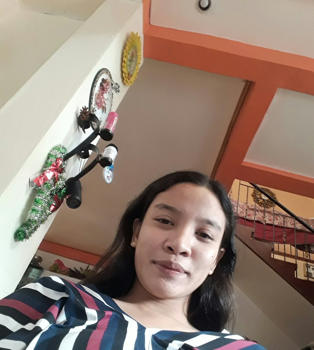 Loreeeeeeee3's tweet image. #layas day na nmn