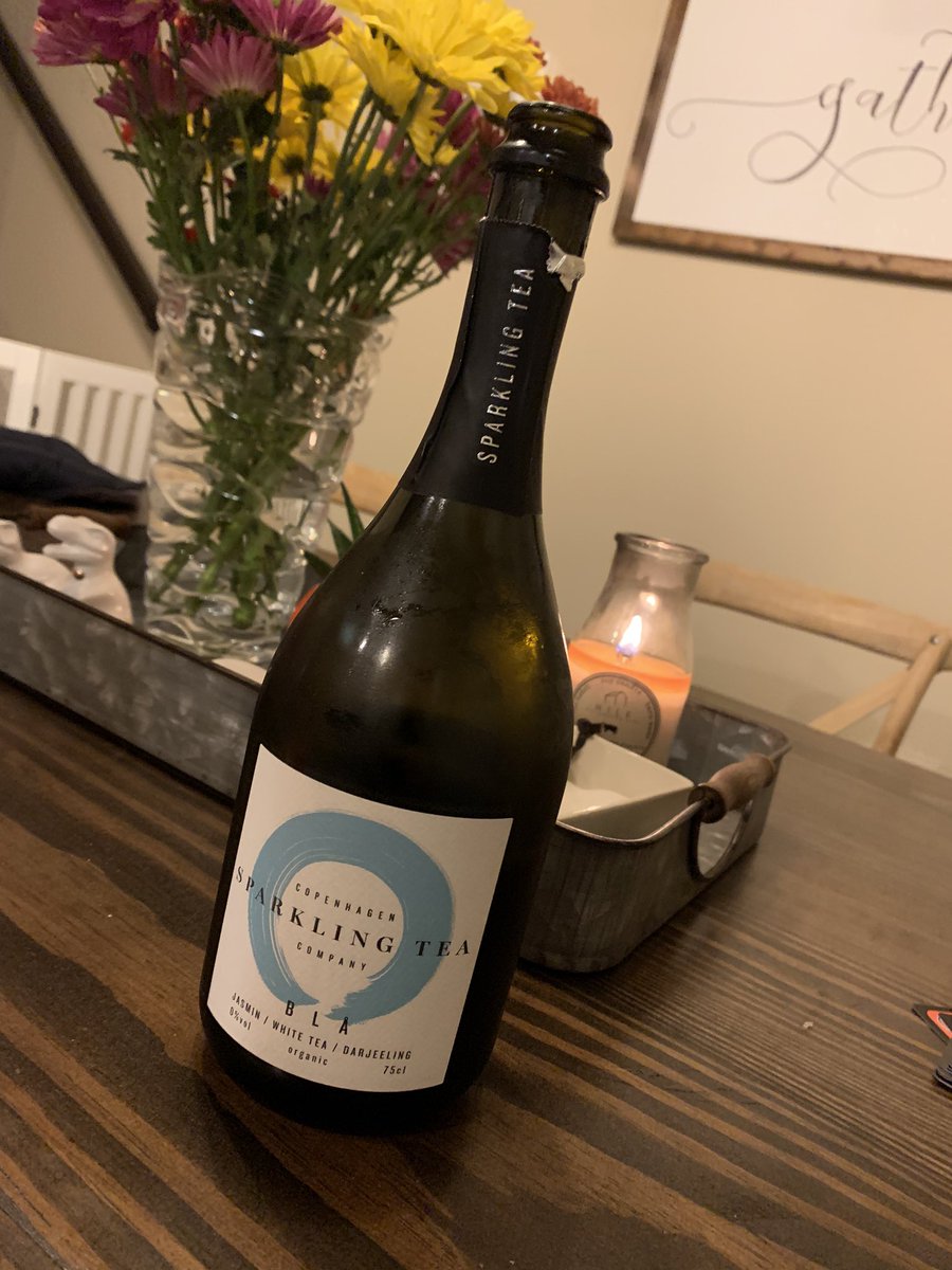 Went to Copenhagen last month and am now OBSESSED. Brought home 6 bottles to the 🇺🇸 How do I get more 😩😭 <a href="/VisitCopenhagen/">VisitCopenhagen</a> #copenhagensparklingtea