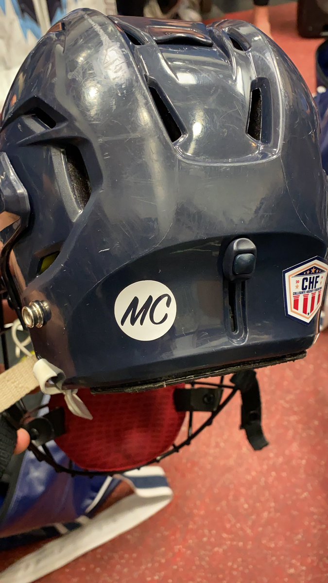 SCSU_HOCKEY's tweet photo. #owlsfamily #flyhighmel 💙 https://t.co/jjZ0ZfsjBQ
