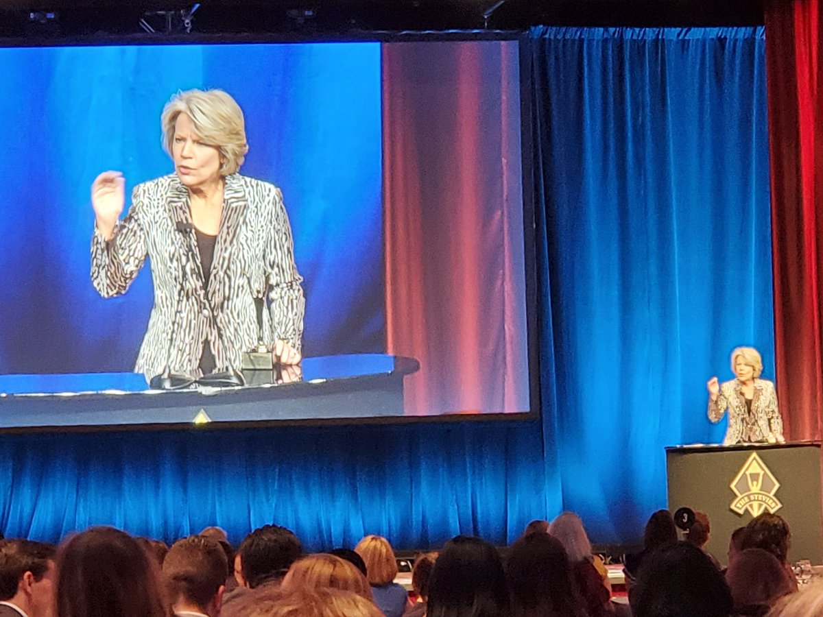 paulbAustin's tweet photo. Congratulations @joycedurst and all the leaders @GAPapps, Stevie Award winner for Management Team of the Year! https://t.co/drFP8XWdIF