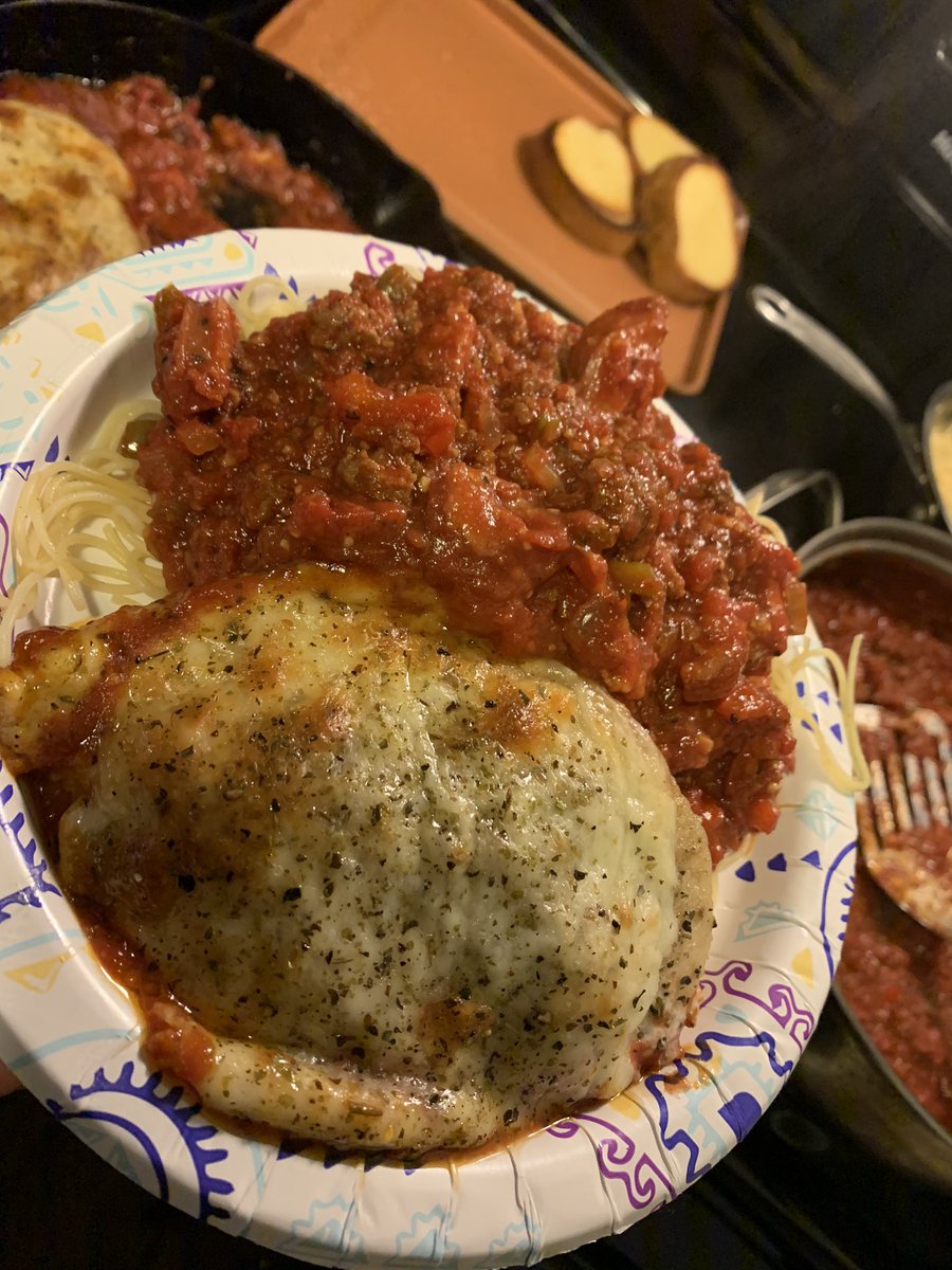 SheCooks206's tweet photo. #Seattle #BlackFriday #Blacktwitter #Entrepreneurship #BlackOwned  #Instagram @JoeCooks206 https://t.co/cTw2svpvBg