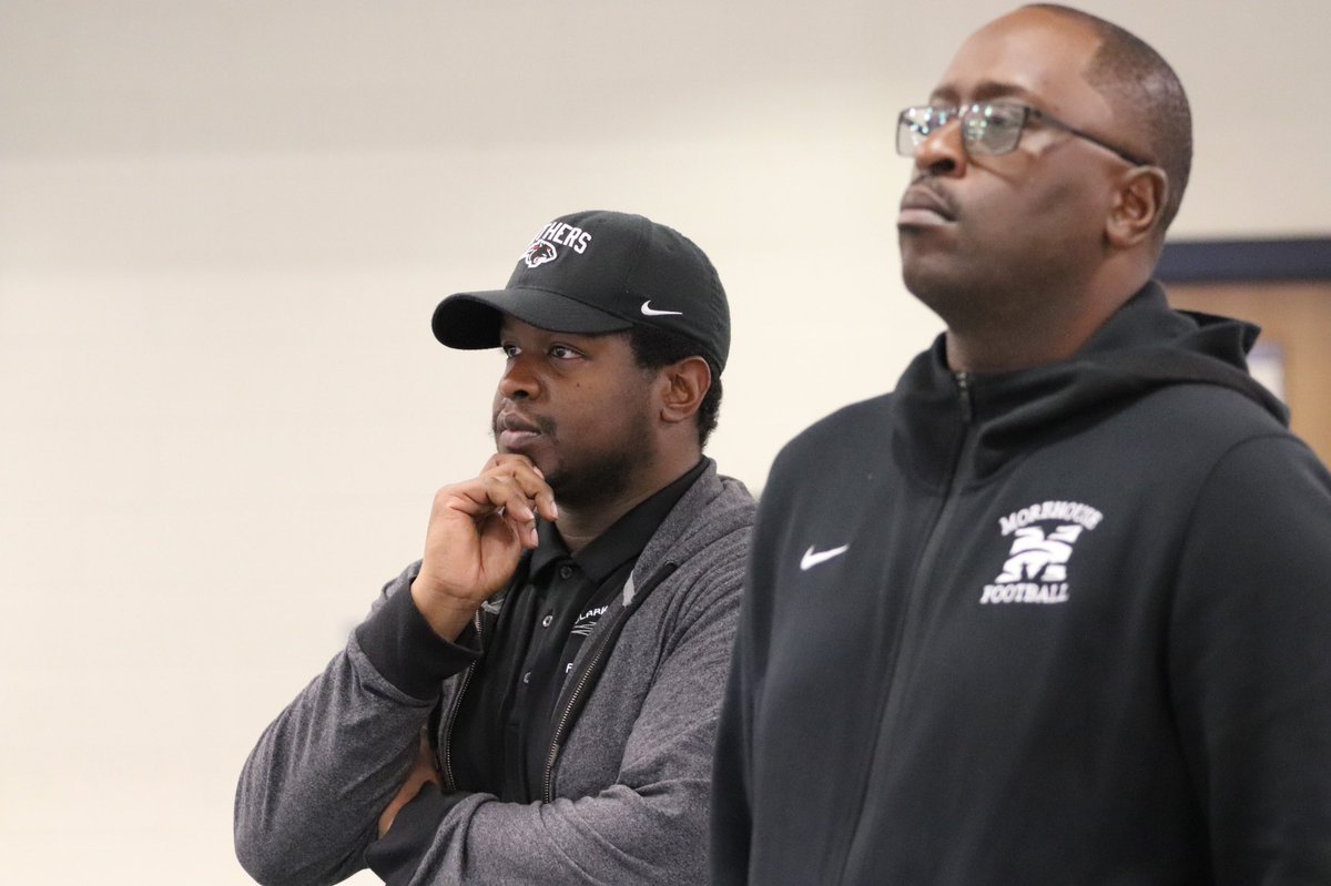 Morehouse_SAAC's tweet photo. Community Engagement Alert: #MHCSAAC teamed up with Clark Atlanta University football for five hours to participate in @cisatlanta’s Tackling Bullying event at Woodlawn & McNair middle schools.
#MorehouseServes @ProfThomas https://t.co/6tqyxIayDs