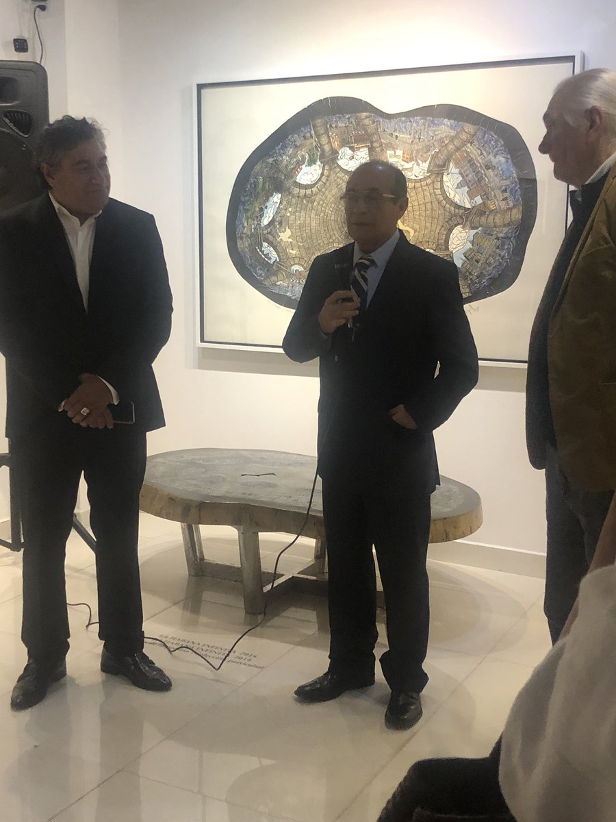 constanza's tweet photo. Vine a la inauguración de “500 años de La Siempre Habana” de Luis Miguel Valdes. @MoisesGallery 

Me encanta (foto2) la matriz de la xilografía y la impresión ya enmarcada arriba. Esa se llama Habana infinita... https://t.co/daprYLManx