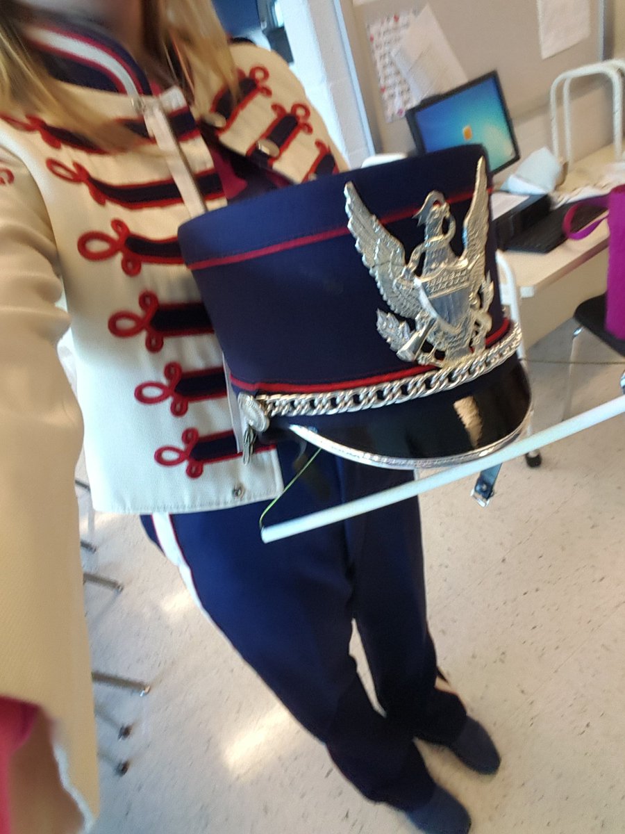 RussoScience's tweet photo. Can't forget my favorite band and color guard kids who completely outfitted me last week (yes, it was a perfect fit). You guys are awesome, as always! 🥁🎺📯 #bluestreakpride https://t.co/fLkHhtfDO6
