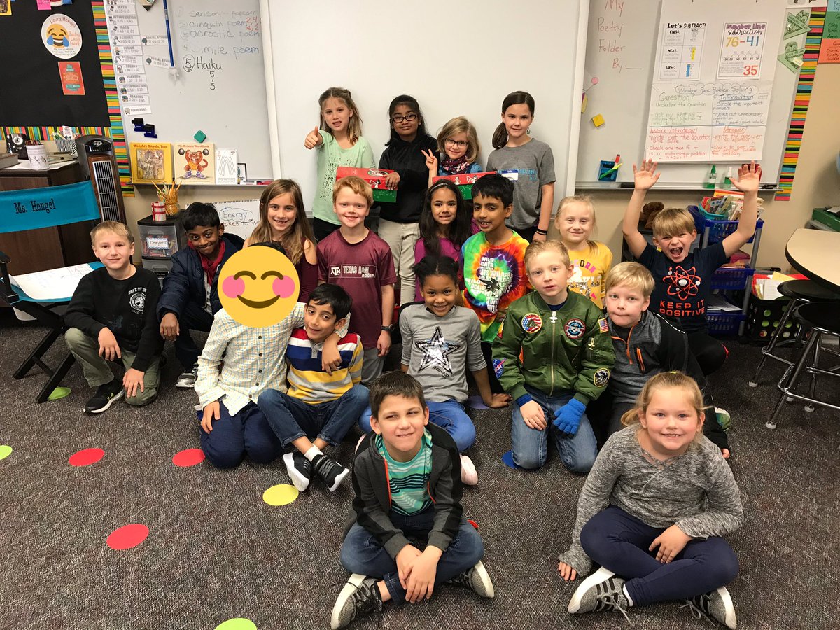 Hengel2Ms's tweet photo. Sharing kindness @TISDLES1 #OperationSamaritansPurse https://t.co/xUOAFv9QzD
