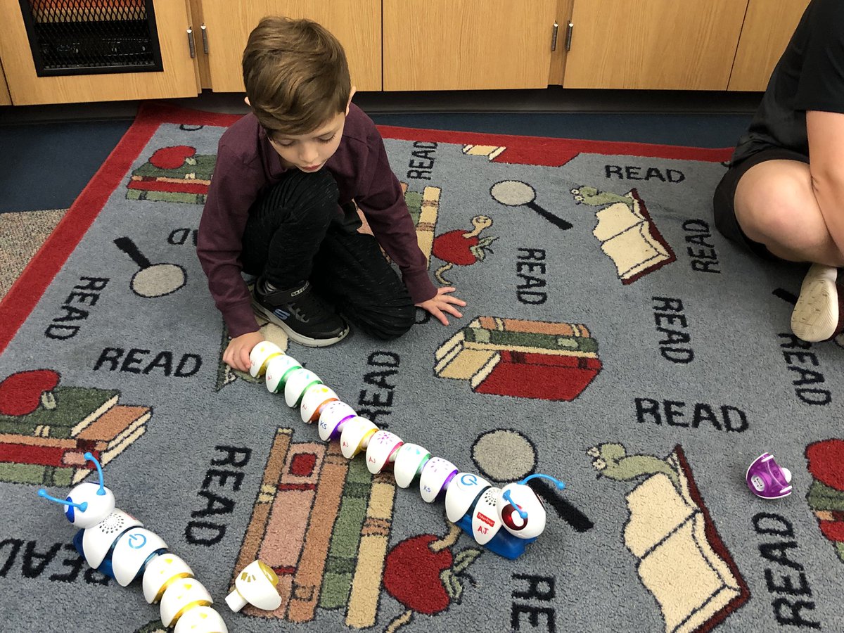 HeathAngelbeck's tweet image. Salmon Creek Steam night!  Awe yea.  @FeltzCarla thanks for helping make this happen. #huskylearning #vpsamazing