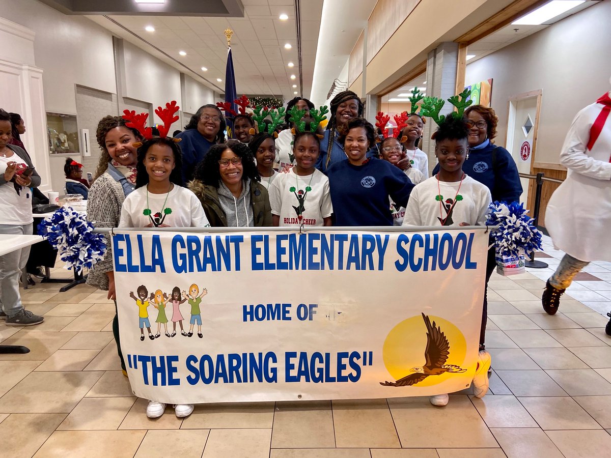 Our cheerleaders performed during the Bel Air Christmas Parade. 🦅