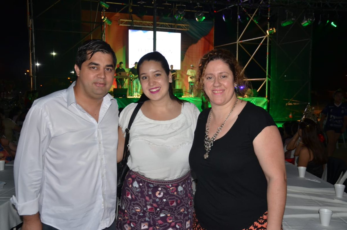 ZelayaPau's tweet image. VENDIMIA DE LOS DISTRITOS 🍇
Estuvimos en el Paseo Maestros Solidarios, Barrio Estación Espejo, viviendo las Vendimias de los distritos de Capdeville y El Resguardo. Felicitaciones a las reinas Florencia Micaela Gudiño Asenjo y Brisa Melanie Yazmin Cimino.
 
#VendimiasDistritales