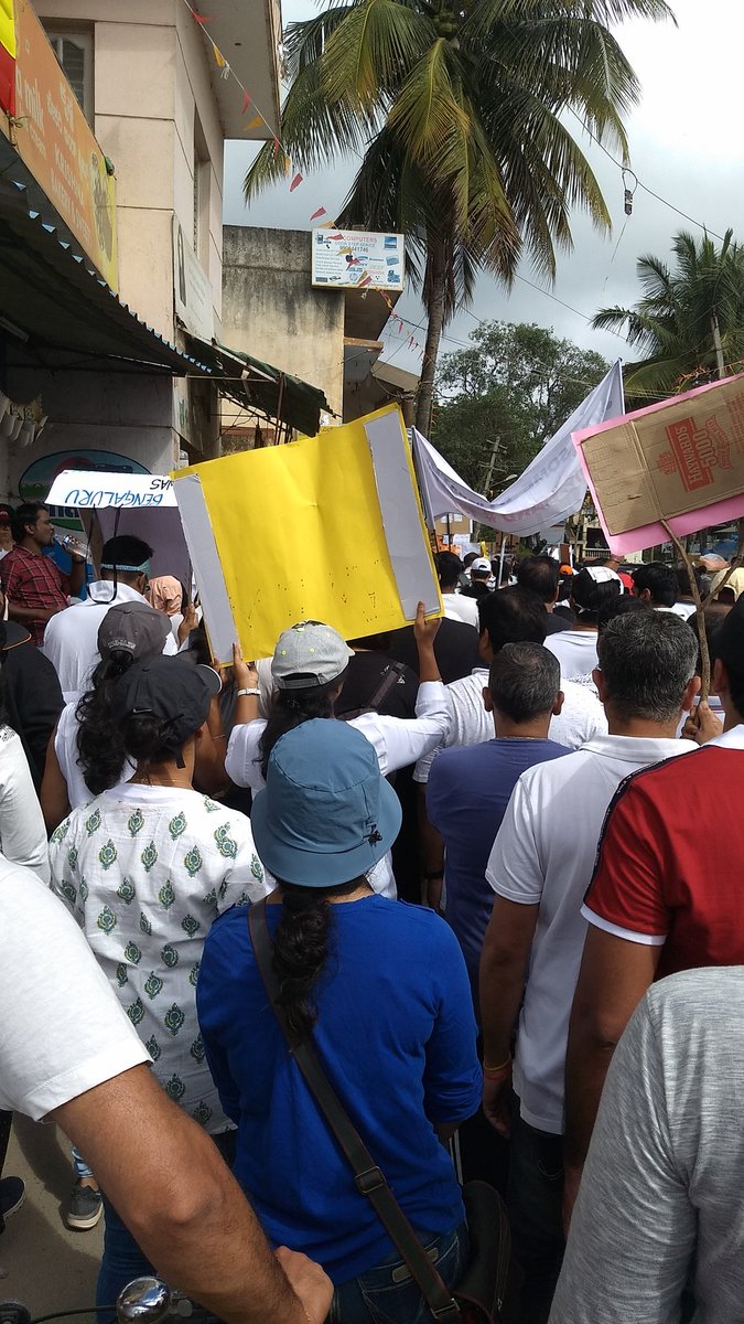 MyLuckyCityBang's tweet photo. #FIGHT4RIGHT

Massive protest 👍👌 https://t.co/QNniZ3SqfF