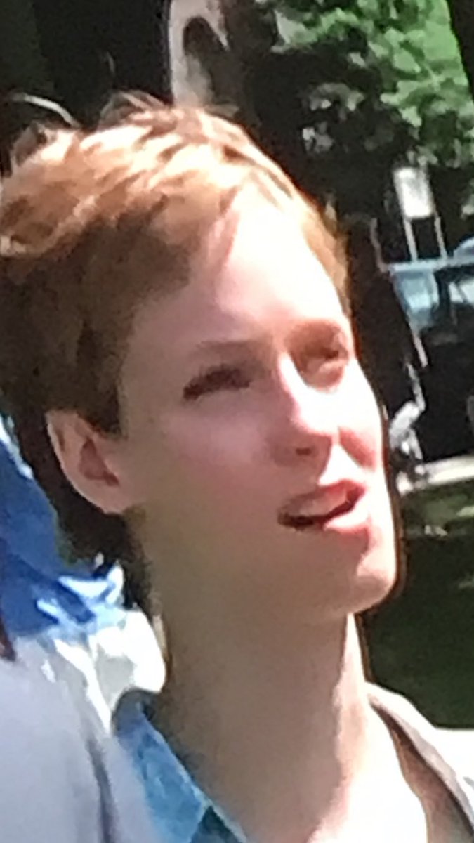 DallasTech2's tweet image. when ur friend say he getting off but u see him on 5 mins later