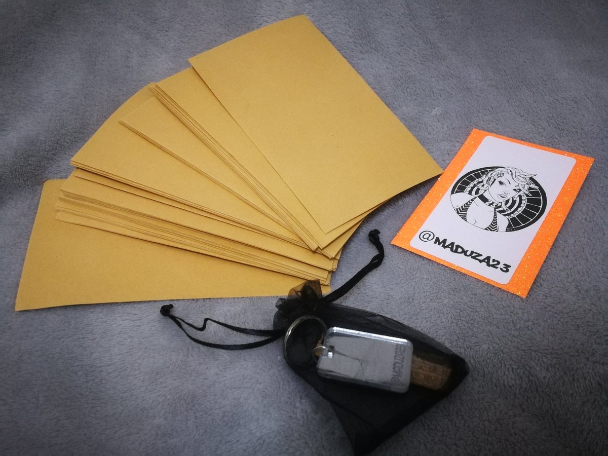 Getting ready to post orders! Thanks to everyone who has supported me and ordered one of my new mini mirror key rings! I love you all 💜 #MaduzaMerch #Maduza #Maduza23 #Medusa23 #Medusa303 #Medusa #Keyrings #Custom #Merchandise #MiniMirror