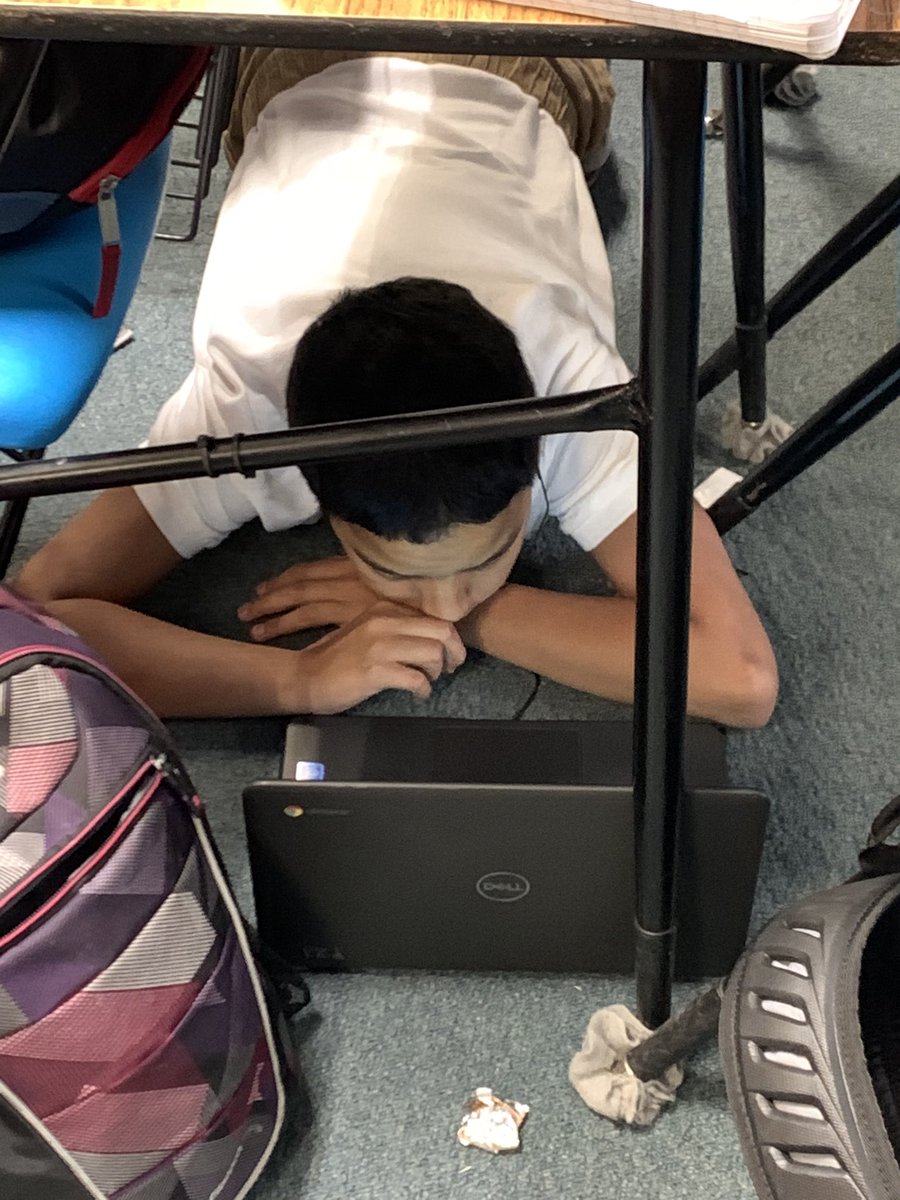 MsElliott_AMS's tweet photo. Students who struggle the most appreciate the trust of a rewarded free seating every once in a while. Set the expectation, hold them to it and let the learning unfold. @atkinstornado @LISDsstudies https://t.co/jXB2cFT4ix
