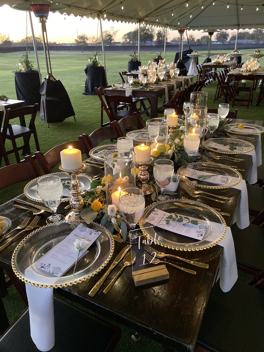 BearFoundation's tweet photo. Beautiful evening at the Billy W. Williams Golf Facility celebrating our Championship Club members! https://t.co/9E6XxOtPV0