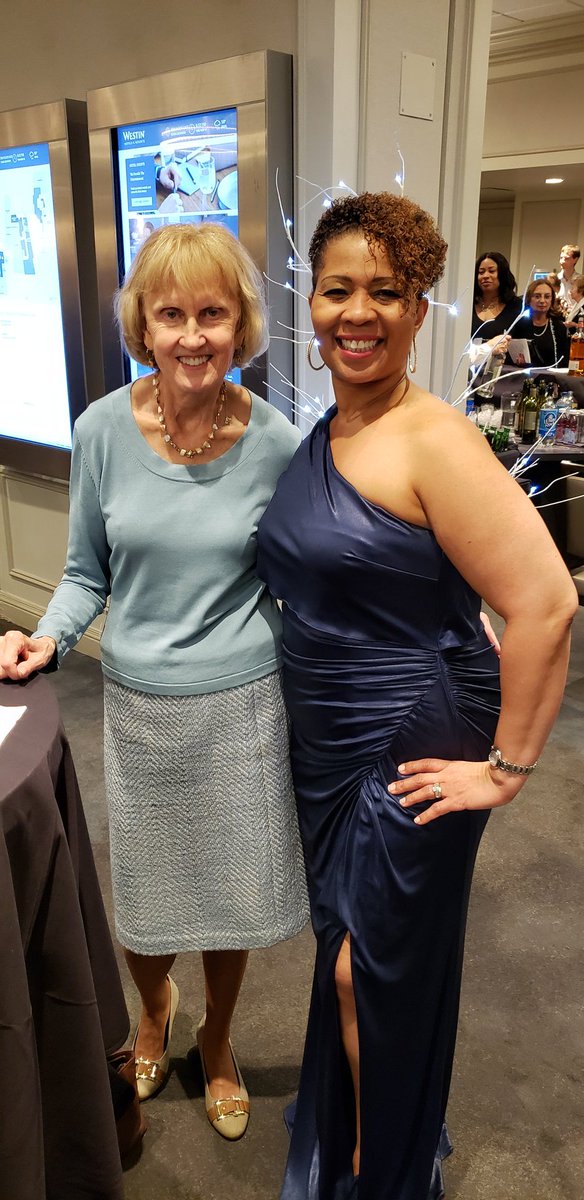 Laura Ware tweet media