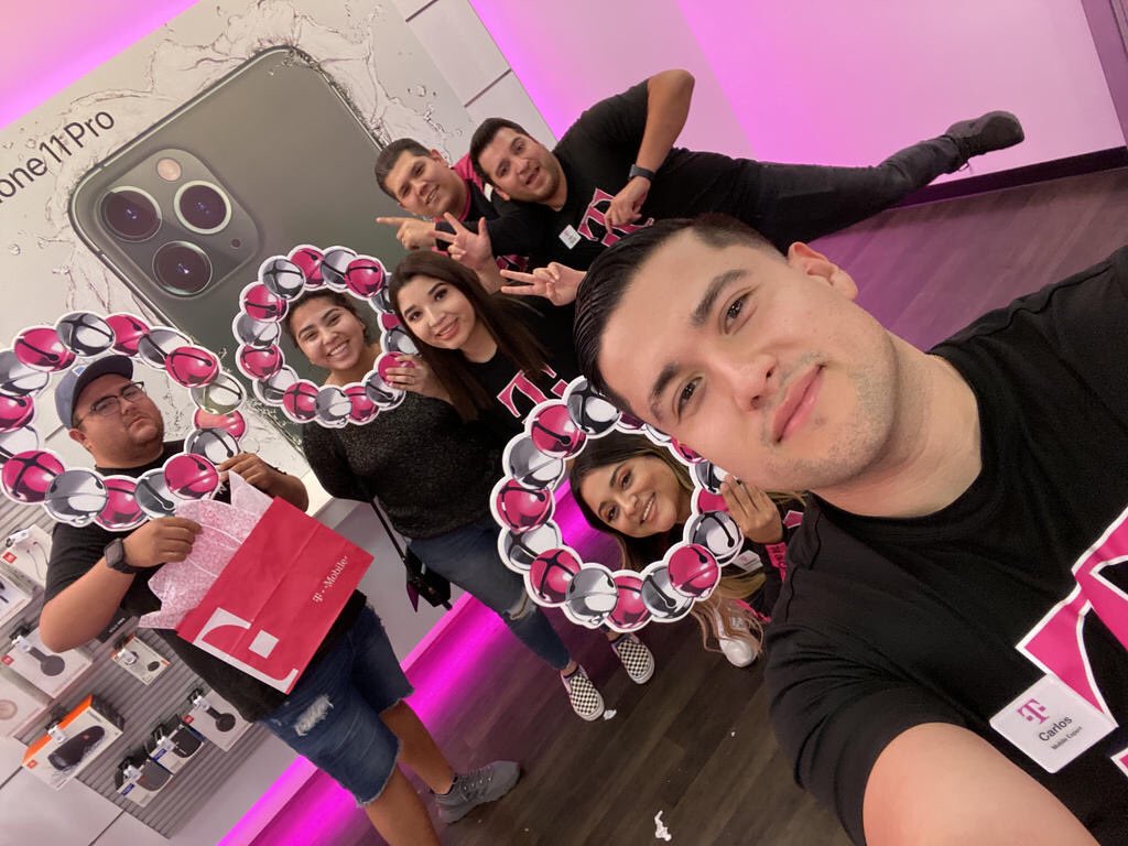 12 acts out in these pics! Welcome to the T-Mobile a family y’all 💕😊🔥💣😱