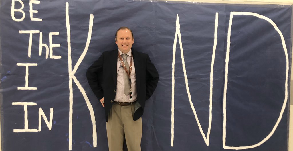 CouncilCms's tweet photo. Our Assistant Principal, Testing Coordinator, Instructional Specialist, &amp; Nurses also join in the kindness movement! #stuco #kindness #Just4Kids @MrWrightCMS @AshleyBeeman5 @CMS_IAMCMS https://t.co/kAMCErRb4u