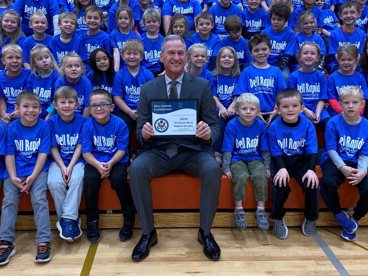 As a Quarrier myself, it was fun today to visit Dell Rapids Elementary to help celebrate their designation as a 2019 National Blue Ribbon School. Great job!
