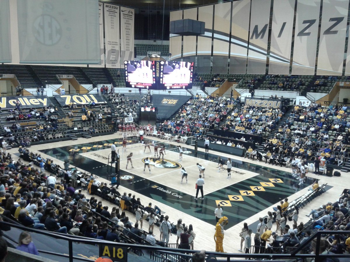 StephenFoutes's tweet image. Nice sweep tonight by @MizzouVB and my youngest was excited to get a team-signed poster. Really cool for the team to stick around to sign. #Mizzou