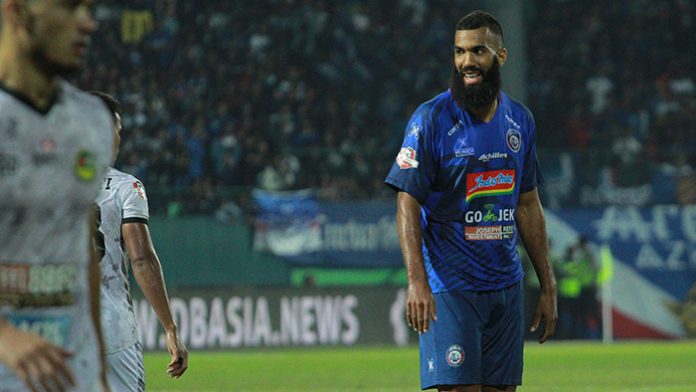 we_aremania's tweet photo. Sylvano #Comvalius Harusnya Sudah Bisa Bermain
https://t.co/JKD0E2Vq01 https://t.co/H1FGDJgQI0