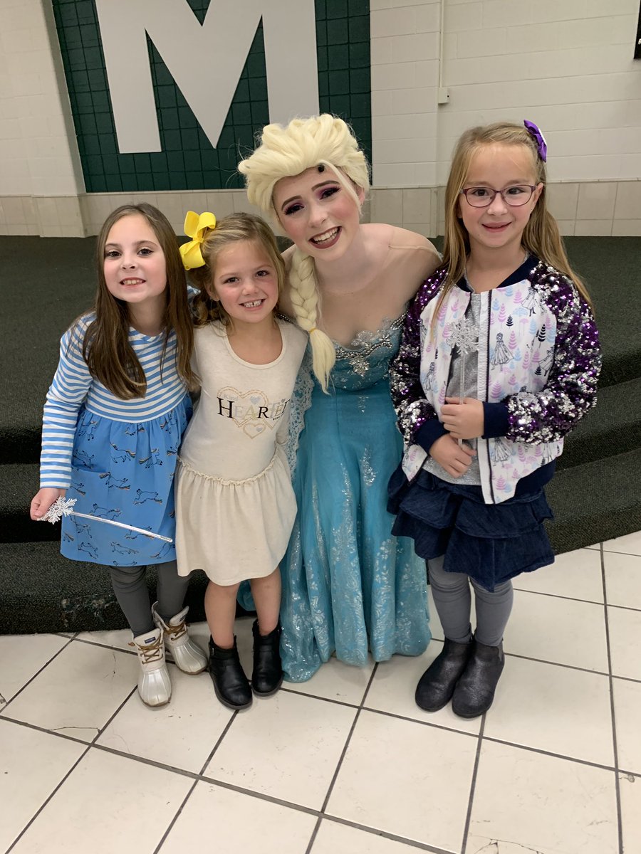 heathernagelmcs's tweet image. Such a wonderful gift to see my former students shine so brightly tonight!  Absolutely astounding performances by the cast of Frozen!